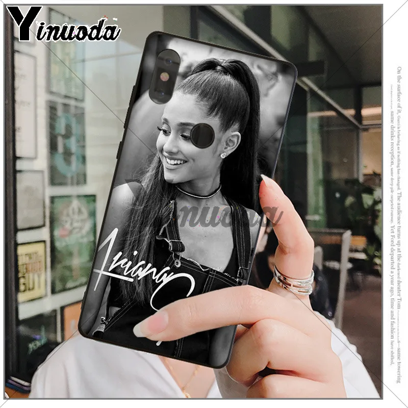 Cat Ar Ariana Grande
