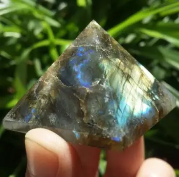 

new arrivals 100%natural labradorite quartz crystal pyramid point healing as gift