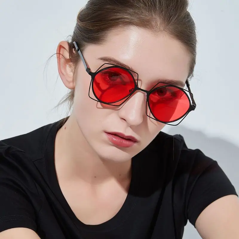New Design Square Sunglasses Hollow Geometric Women Men Brand Designer UV400 Personality Creative Metal Frame Fashion Protection