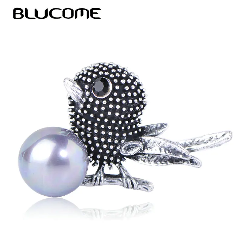 

Blucome Vintage Bird Shape Brooches Simulated Pearl Antique Silver Animal Jewelry Women Girls Party Scarf Suit Pins Accessories