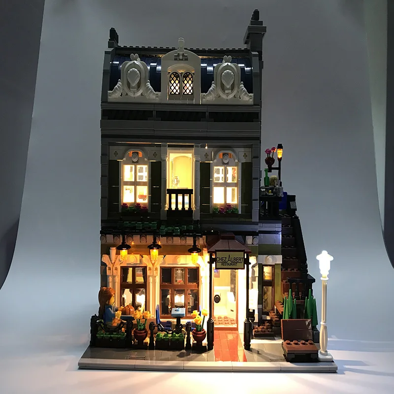 Светильник кой для конструктора Lego строительный город улица 10243 модель 15010