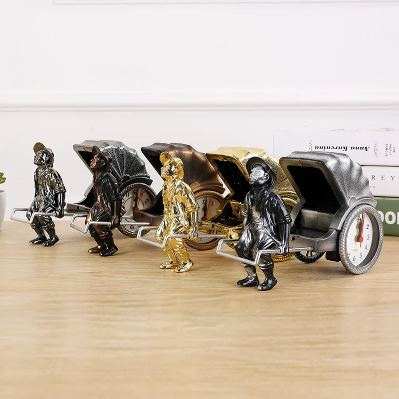 Creative ornaments retro man-pulled rickshaws clock Desktop bedside pointer type alarm plastic crafts for bedroom | Дом и сад