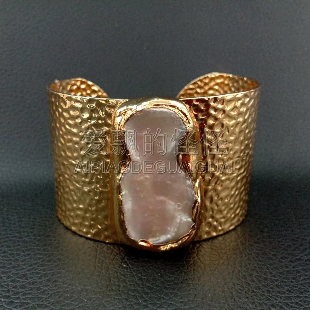 

B051616 22MMx38MM White Keshi Pearl 24 K Golden Plated Bangle Bracelet
