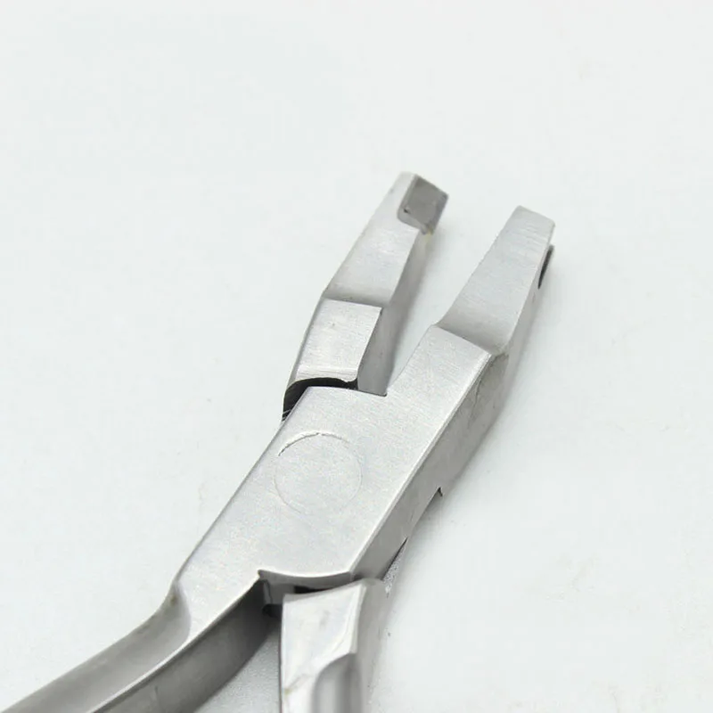 

1 PC Traction Orthodontic Forceps Instrument For Dental Laboratory Pliers Forceps dentist equipment