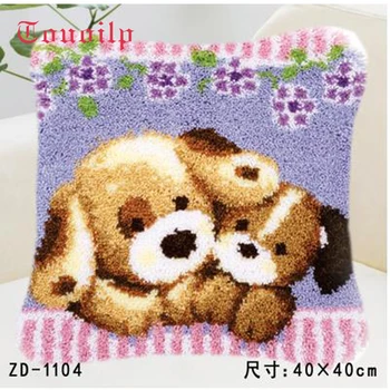

Pillow "do it yourself" method of needlework kit latch hook cartoon Two puppies rug kit Unfinshed / embroidered carpet pattern