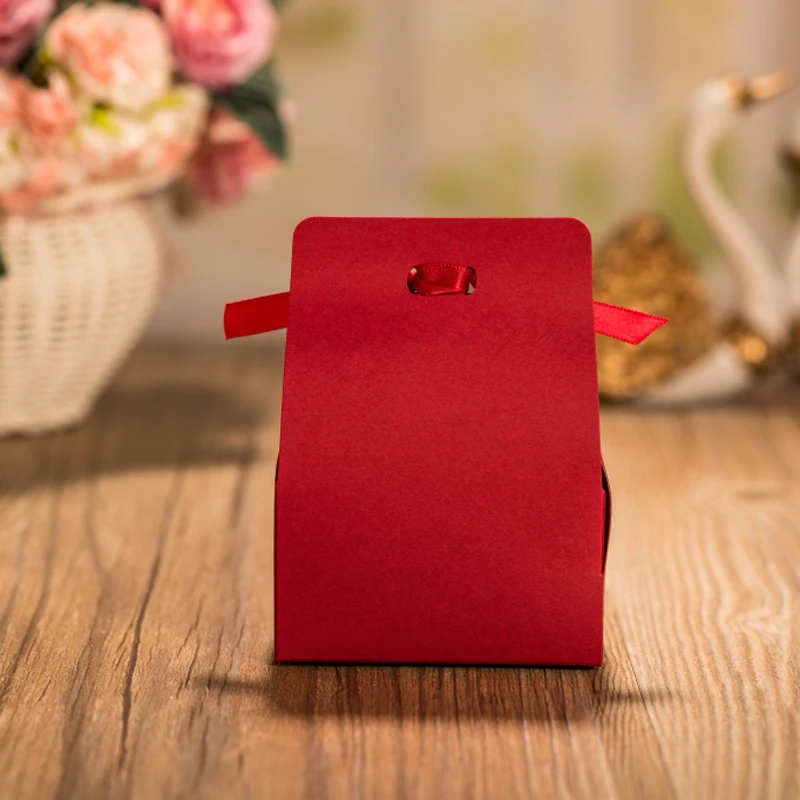 50 шт./компл. красное сердце лазерная резка полый карета сувениры подарок коробка сладостей с резиновый детский душ свадебные принадлежности