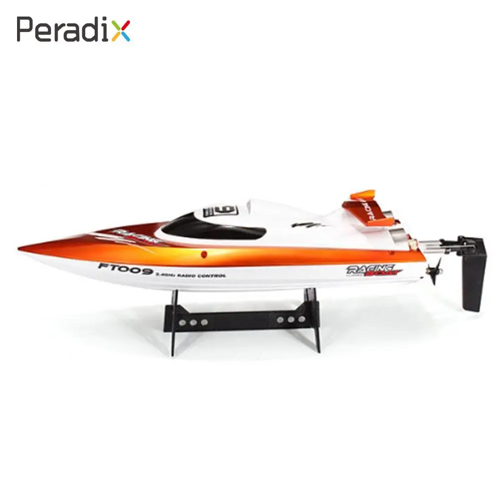 

Feilun FT0092 2.4G High Speed RC Racing Boat With Water Cooling System