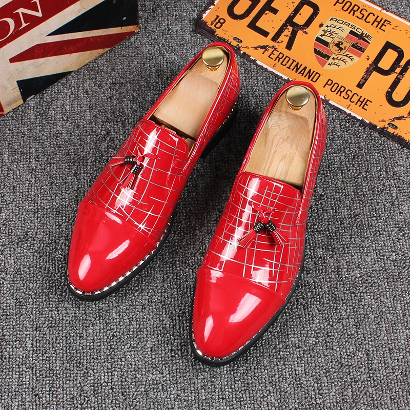 Mode Glissement Hommes Slippe Avec Sur En Gland Mocassins Appartements Cuir Fumer rouge Vivodsicco Et Partie De Des Chaussures Brevet Le Bal Nouveau Conduite Noir PX8n0wOk