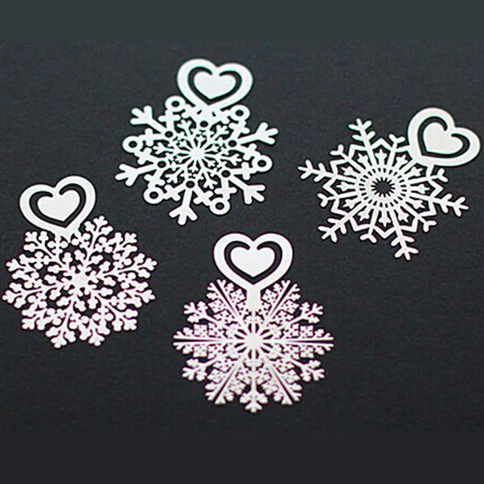 

20 Pcs/lot Christmas Metal Bookmarks For Book Delicate Creative Item Kids Korean Stationery New Gift Snowflake School Bookmark