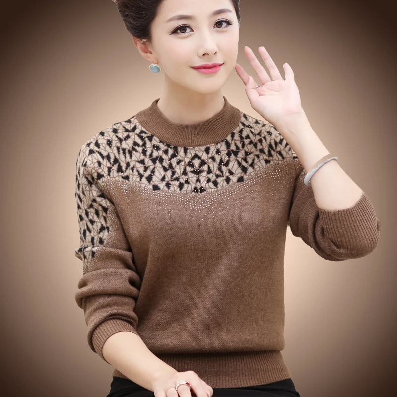 

2019 In the elderly winter sweater women 's large code pullover knit thicker base coat