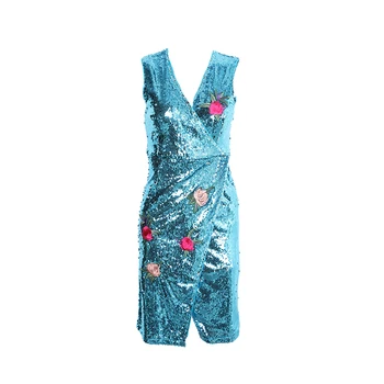 

New freight 2018 spring deep V collar repair low breast, buttocks repair dress Embroidered Flower bright flower
