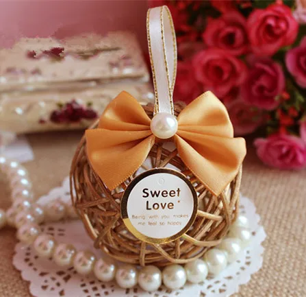 

50pcs/lot Gold Theme Party Decoration Ball Shape Wedding Candy Boxes Favor Gifts Boxes for Birthay Party Bridal Shower decor