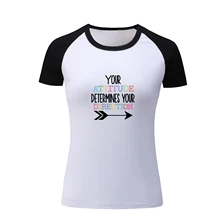 Votre Attitude Détermine Votre Direction De Dames Des Femmes Imprimer Karma Tatouage Graphic T,shirt