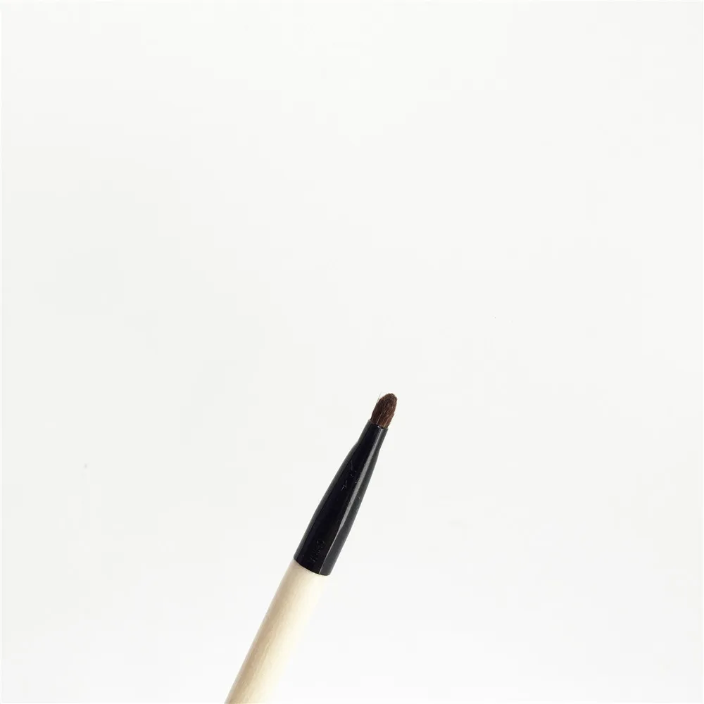 Bobbi Brown Lip Brush _ 3