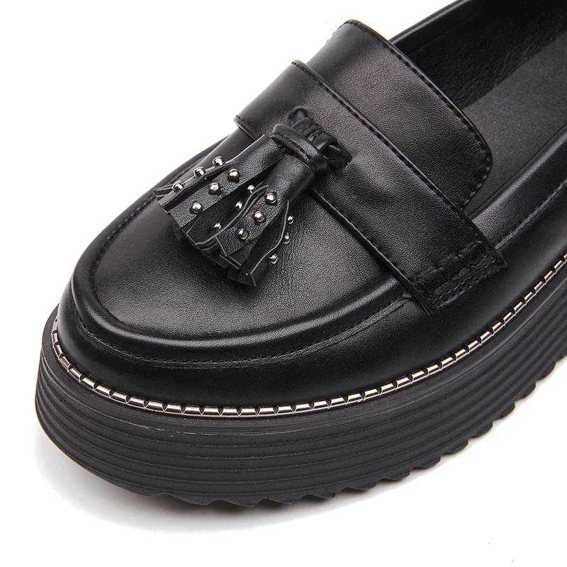 AIMEIGAO Spring Autumn Casual Women Platform Shoes Tassel Flat Heels Shoes Slip On Tassel Moccasin Shoes For Women 5 cm Shoes