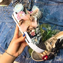 2018 outono nova tendência da moda mão-costurado flor strass laço sapatas de lona das mulheres casuais confortáveis sapatos baixos decorativos.