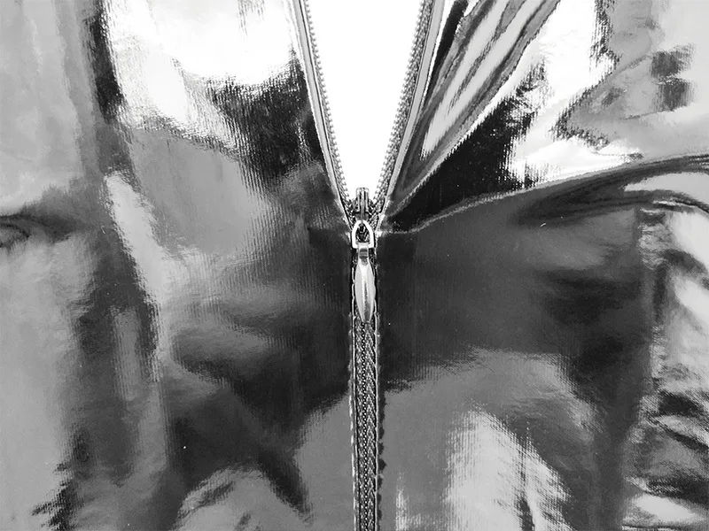 4296062485_2020384570