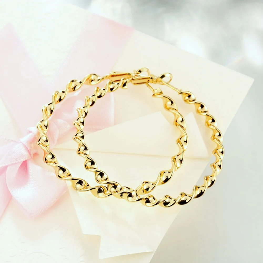 

Wholesale fashion jewelry earrings, 925 sterling silver earrings. Fashion Japan and South Korea personalized hot earrings E067