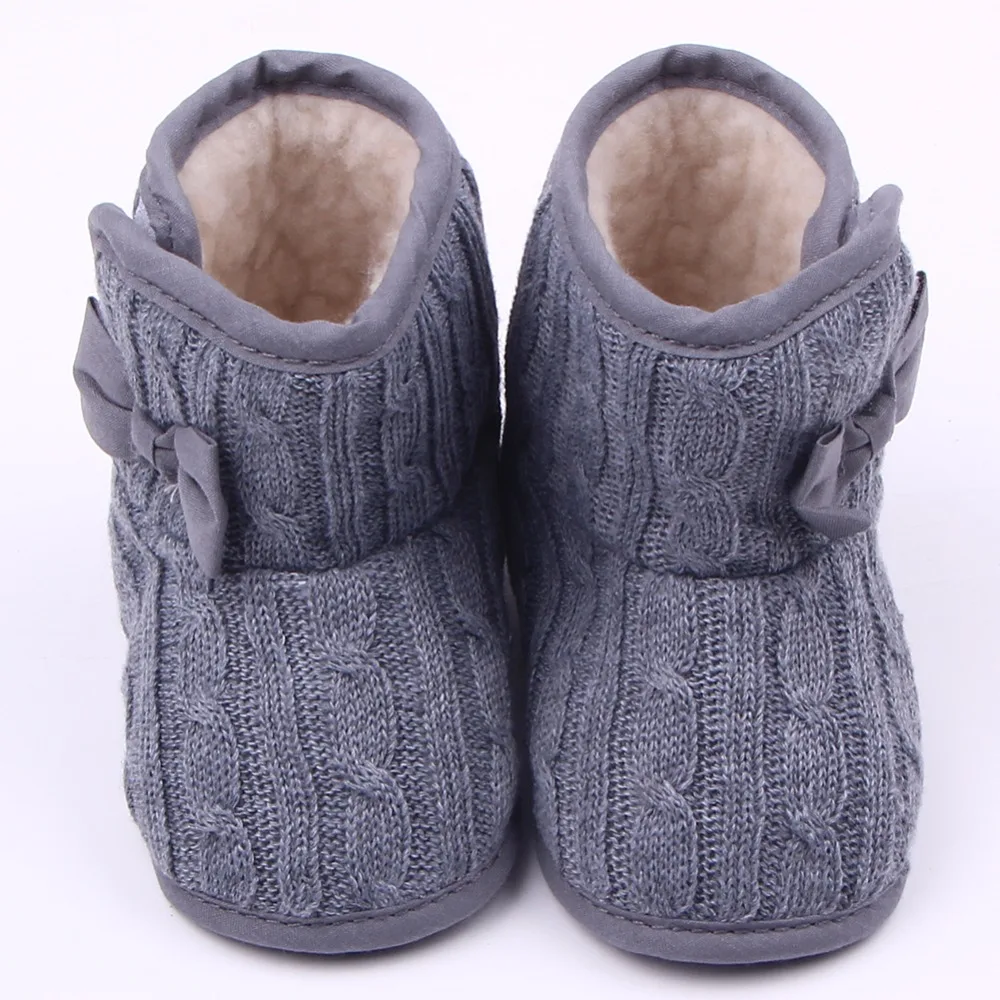 Зимние красивые хлопковые ботинки для новорожденных девочек с бантиком-бабочкой мягкие пинетки для новорождённых обувь для кулак ходунка 0-15 месяцев