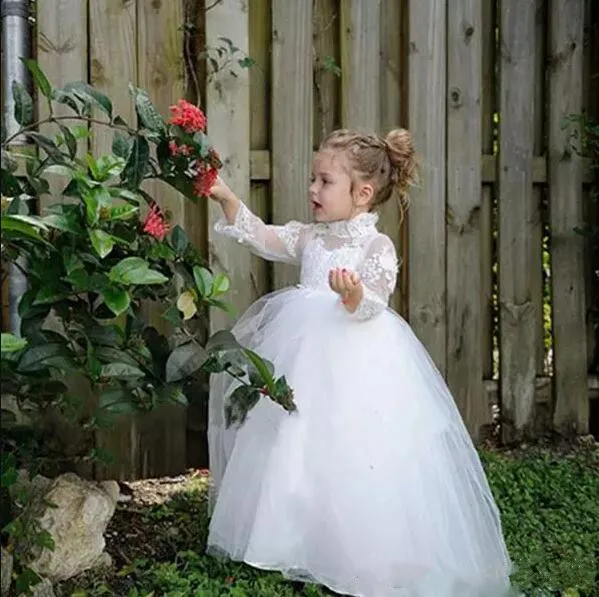 

White Lace High Neck Flower Girls Dresses Long Sleeves Tulle Ball Gown Little Kids First Communion Dresses free shipping