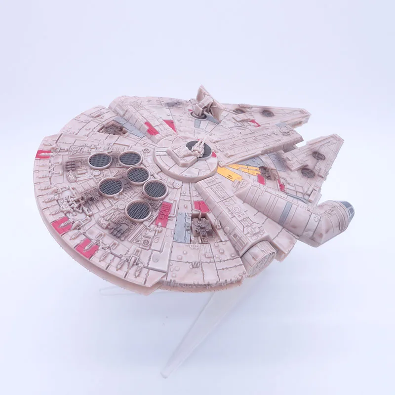 

Star Wars Millennium Falcon Action Figure 1/190 scale painted figure Millennium Falcon PVC figure Toy Brinquedos Anime