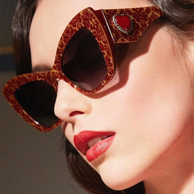 

Luxury Women Big Cat Eye Sunglasses Fashion Female Brand Designer Printing Heart-shaped Sun Glasses Women Eyewear Italy Shades