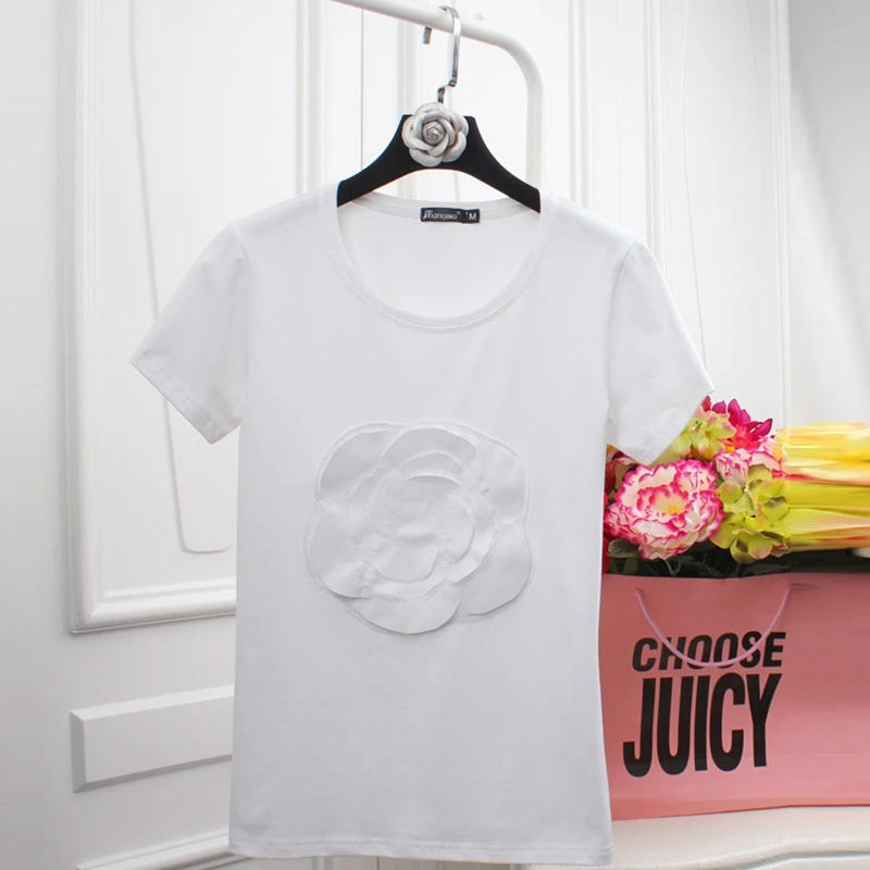 

Women's round collar stereo cloth flower fashion T-shirt