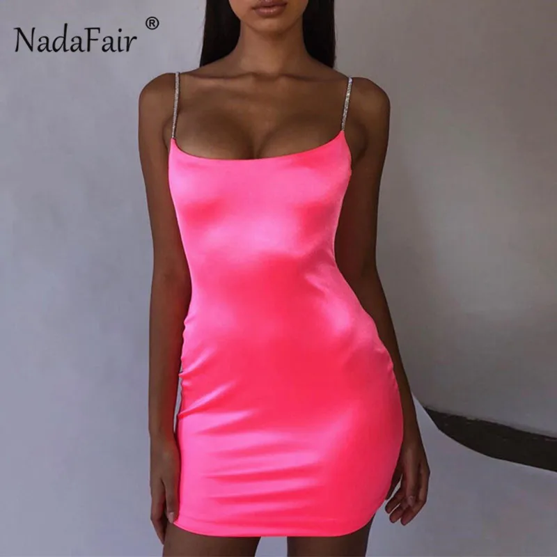 Nadafair платье на бретельках с бисером женское сексуальное Клубное бриллиантами
