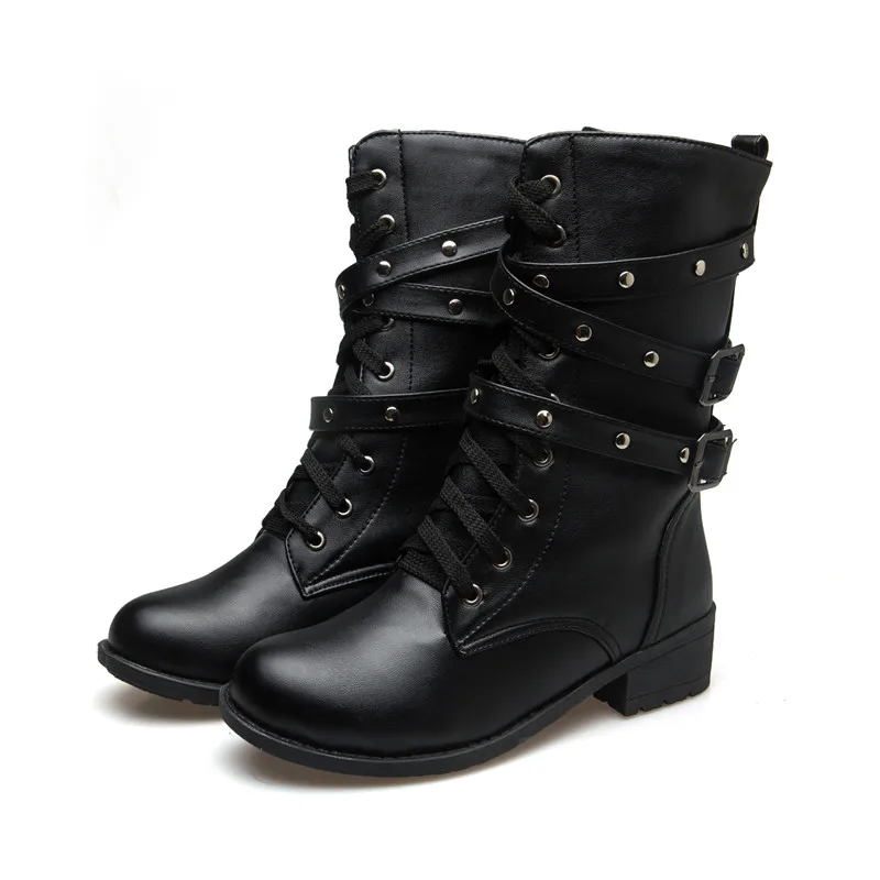 COSMAGIC/Новинка года; женские зимние ботинки в байкерском стиле с заклепками и пряжкой; черные ботинки на среднем каблуке в британском стиле, в готическом стиле, в стиле панк - Цвет: Черный