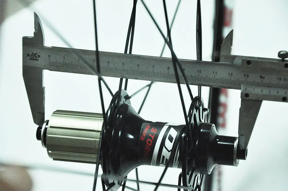 High quality 700c road bike wheelset light weight bearing 20 hole 120 click road bike wheels