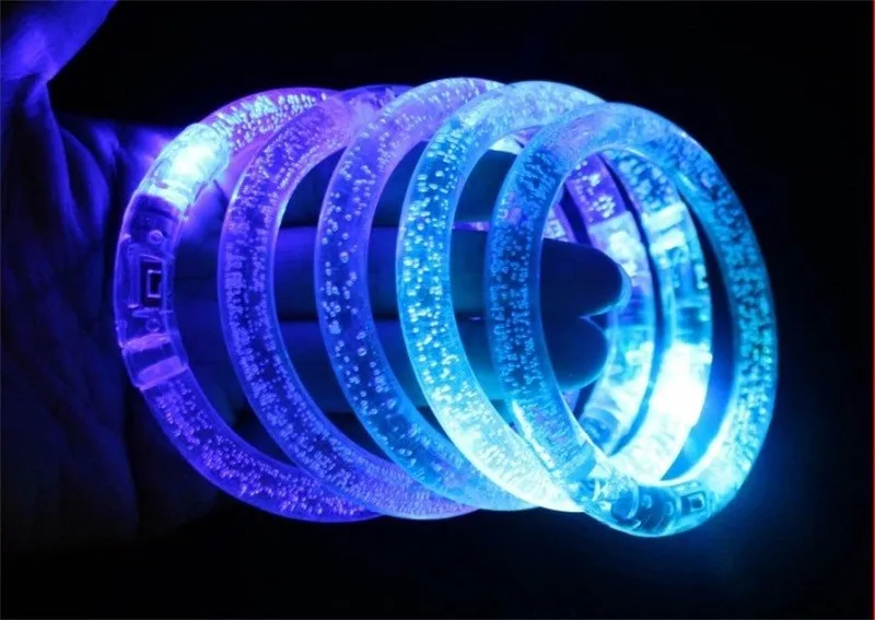 1 LED bracelet 22