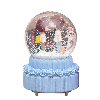

Creative Couple Crystal Ball Snowflake Rotating Music Box Figurines Ornaments Love Music Box Water Polo Crafts Home Decor Gifts