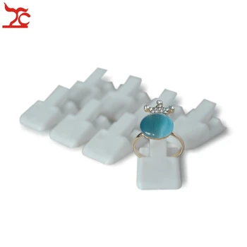 

Wholesale 50Pcs Plastic Jewelry Display Rack White Ring Holder Rack Ring Organizer Storage Stand Mini Ring Display Holder Stand
