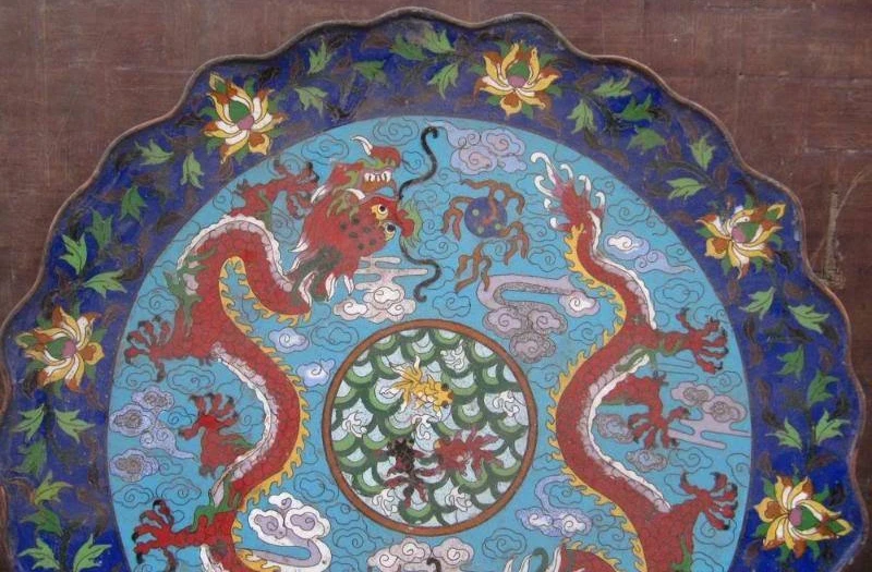 

Chinese Regius Palace Copper cloisonne Two Dragon Play Bead Dish Plate