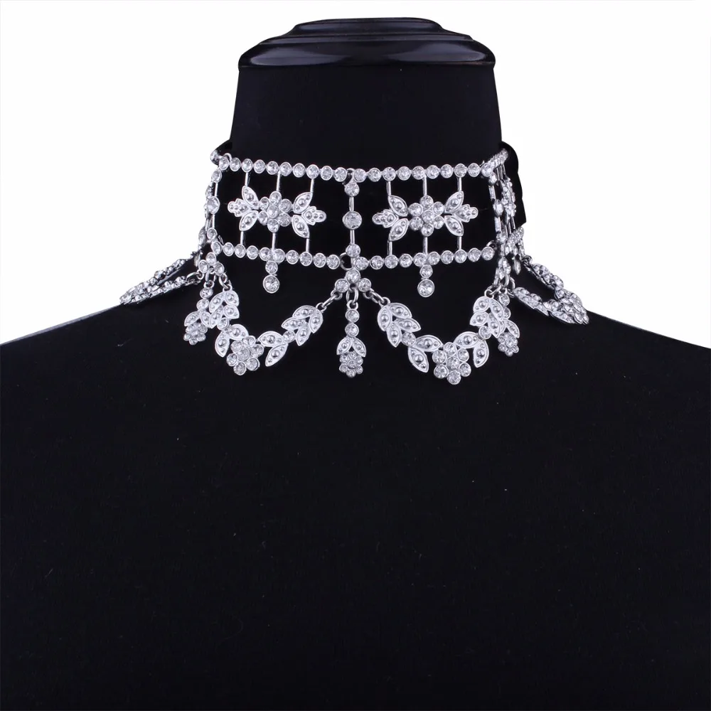 Crystal Rhinestone Velvet Statement Choker Necklace Jewelry in Necklaces