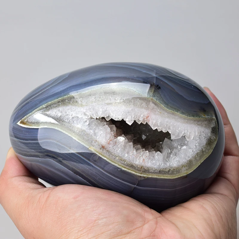 

4.6 '' Natural Agate Geode Dinosaur Egg Healing Crystal Egg Realistic Statue Christmas Gift or Home Desktop Decor&Art Collection