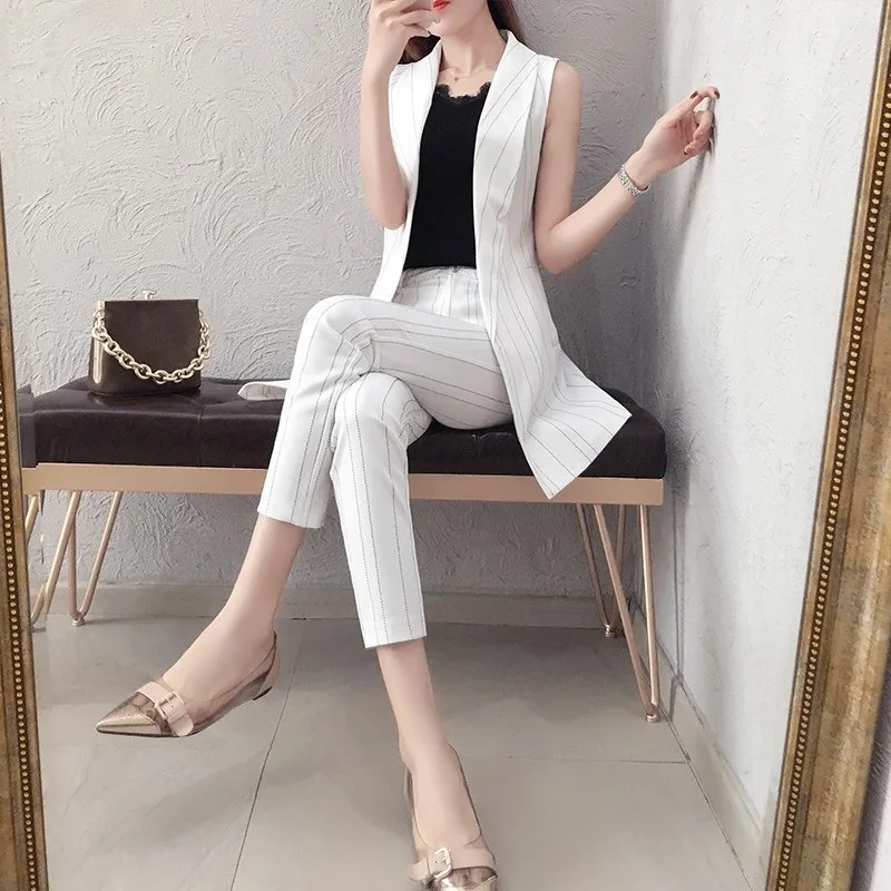 Suit female 2019 summer new women's two-piece Korean version of the sleeveless plaid suit jacket fashion slim nine pants