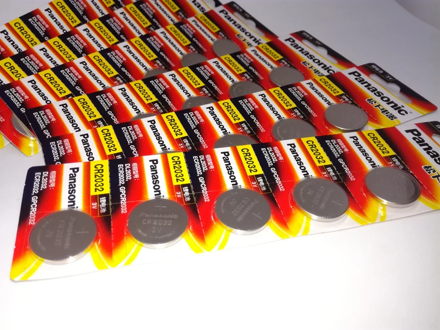 50PCS/LOT New Original Panasonic CR2032 2032 3V Button Cell Battery Coin Batteries For Watch Computer Free Shipping 50PCS/LOT New Original Panasonic CR2032 2032 3V Button Cell Battery Coin Batteries For Watch Computer Free Shipping