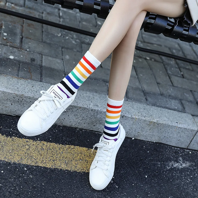 2019-new-women-socks-1-pair-long-cotton-rainbow-color-striped-printed-novelty-fashion-lady-autumn(4)