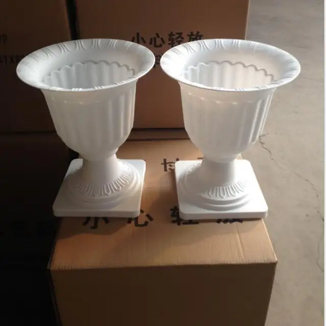 Wholesale White Plastic Trumpet Vase PVC Roman Flower Pots for Wedding