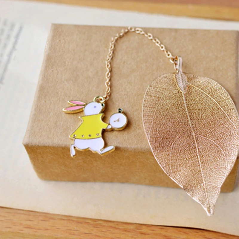 

2 Colors Girl Lovely Animal Chain Bookmark for Books Kawayii Leaf Bookmark Gift Package Korean Stationery Beast Present Gift