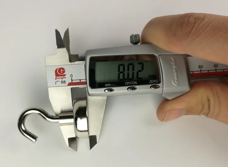 7504