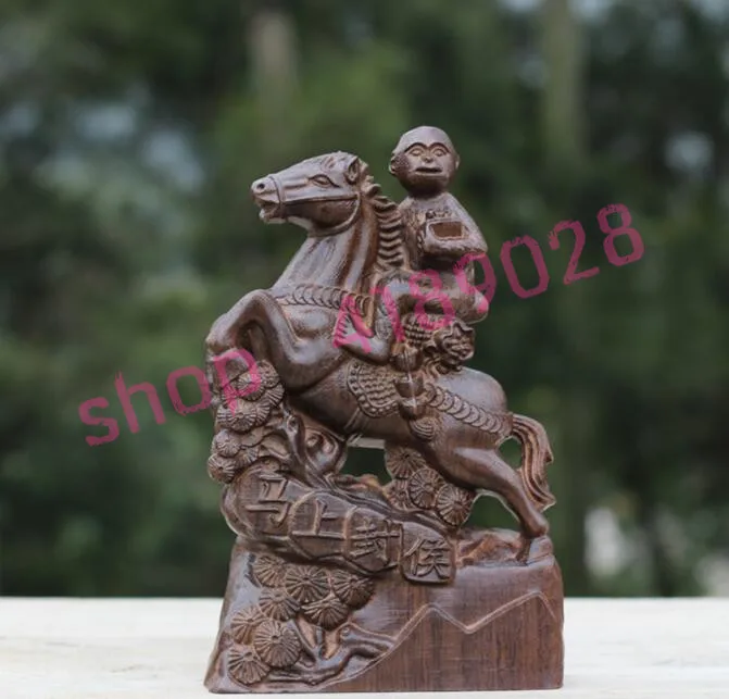 

Vietnamese natural agalloch, solid wood carving Zodiac horse (instant closure), geomantic ornaments
