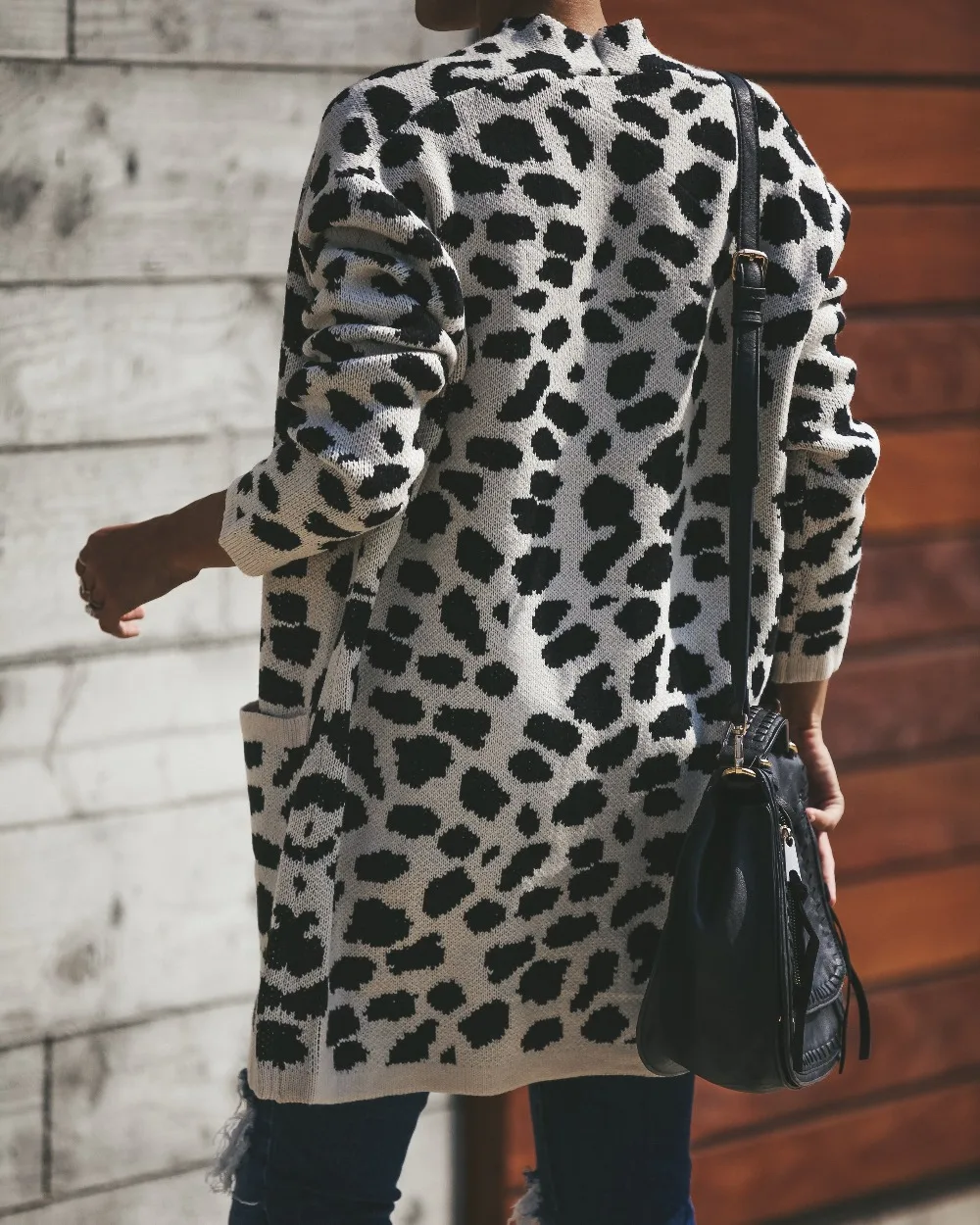 Женский Длинный свободный леопардовый кардиган модный свитер черный белый леопардовый Рождественский зимний высокое качество свитера Прямая