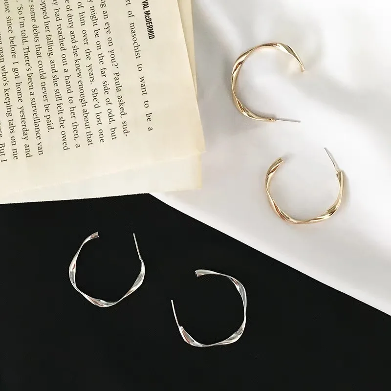 

2019 Time-limited Oorbellen Earing Brincos Earrings And Easy Stud Twisted Ear Ring Europe The Of Wind Restoring Ancient Ways