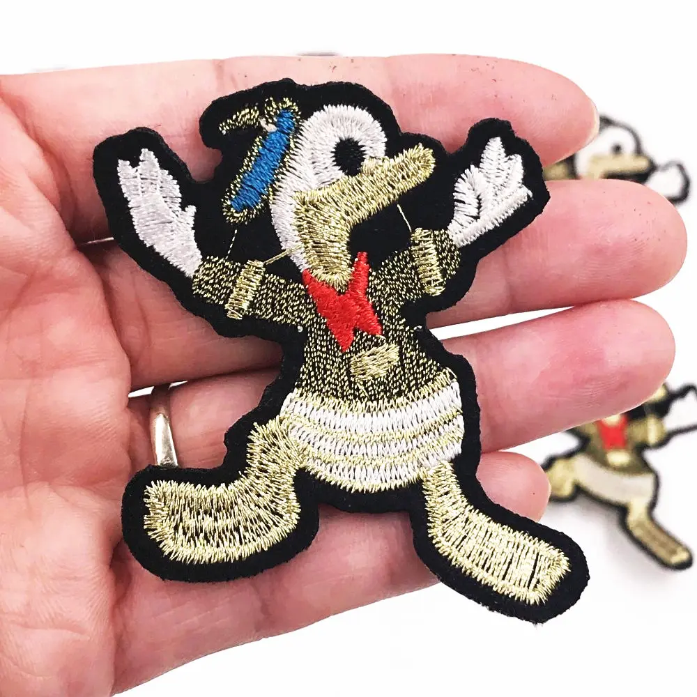 

High quality 10PCS Donald Duck Embroidered Patch Iron on Applique Patch children Apparel Clothing repair DIY Badges Patches