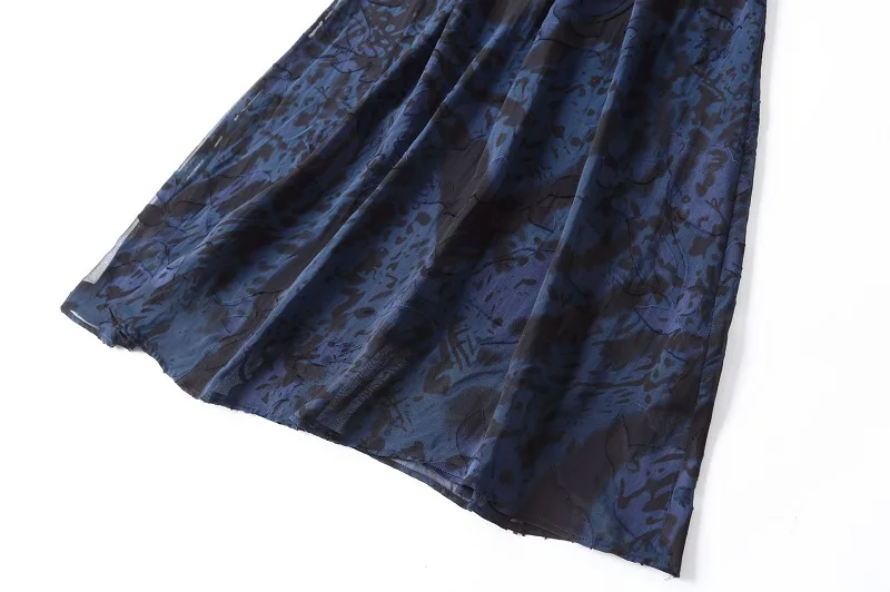 4 (9)