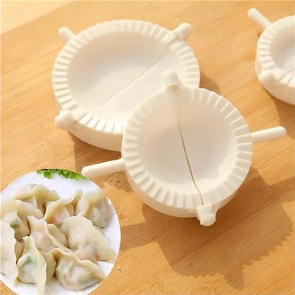 

1 Pc Useful Dumpling Maker Mould Hand Dough Press Dumpling Pie Ravioli Mould Dumpling Making Clip Kitchen Pastry Tools New 2019