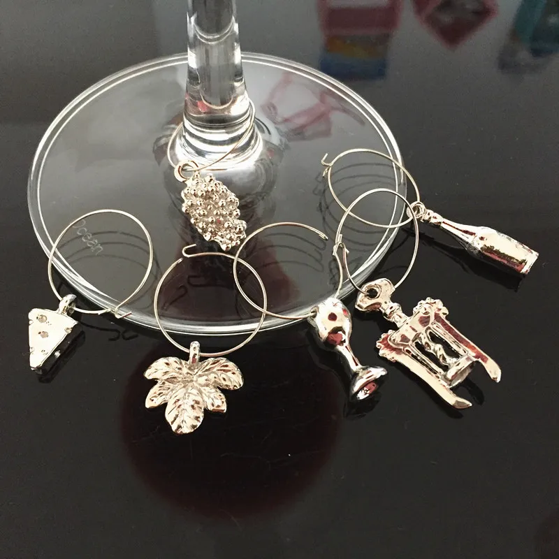 

Wine charms New Fashion Design 6PCS Wine Glass Charms Rings Marker Party Bar Table Decorations