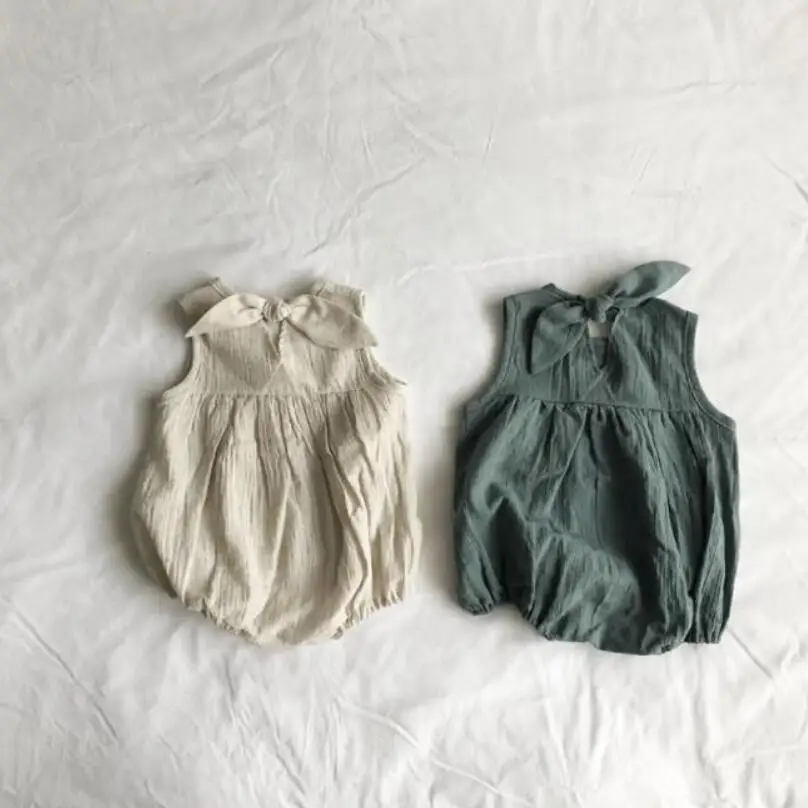baby bodysuit
